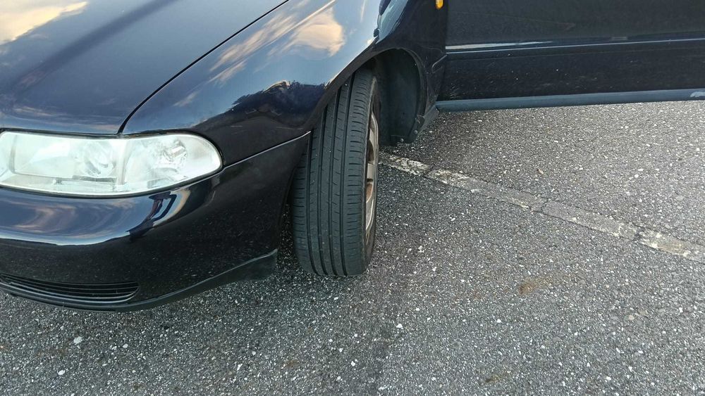 venda Audi A4 b5 1.9 110cv.