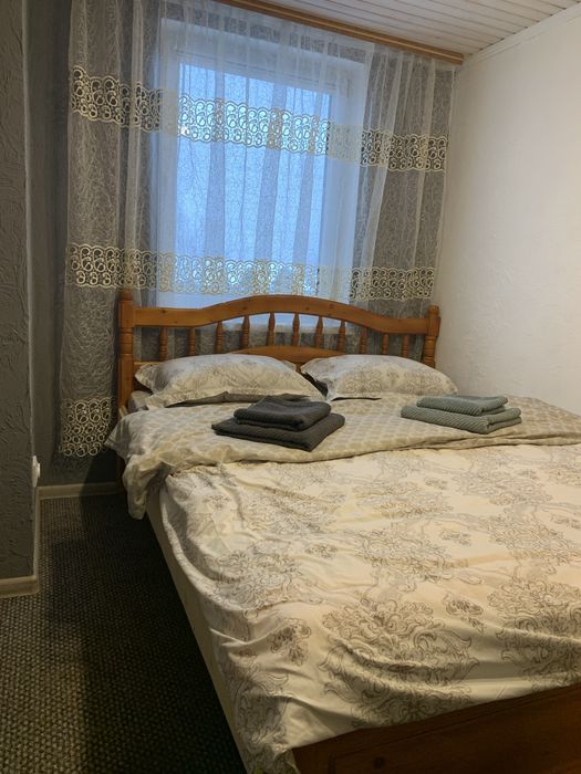 Кімнати по добово у Лазещині