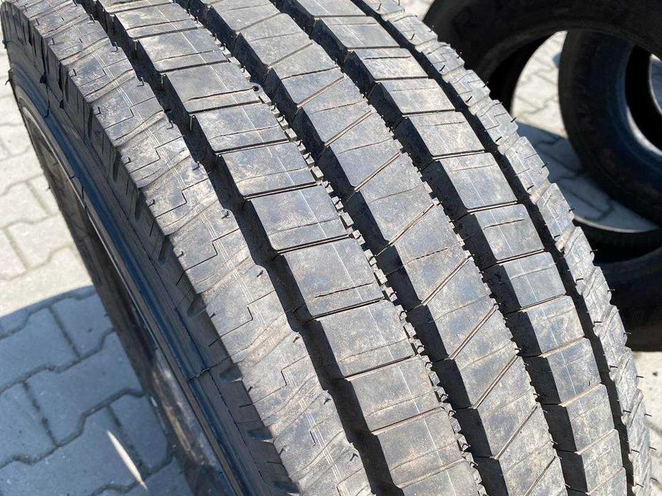 Opona używana ciężarowa prowadząca 245/70R17.5 MICHELIN XZE2 100% Bieżnika