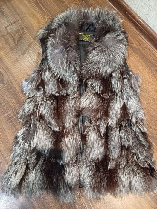 Продам желетку із кролика натуральну