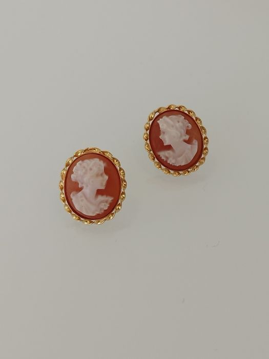 Brincos em ouro de 19,2kt