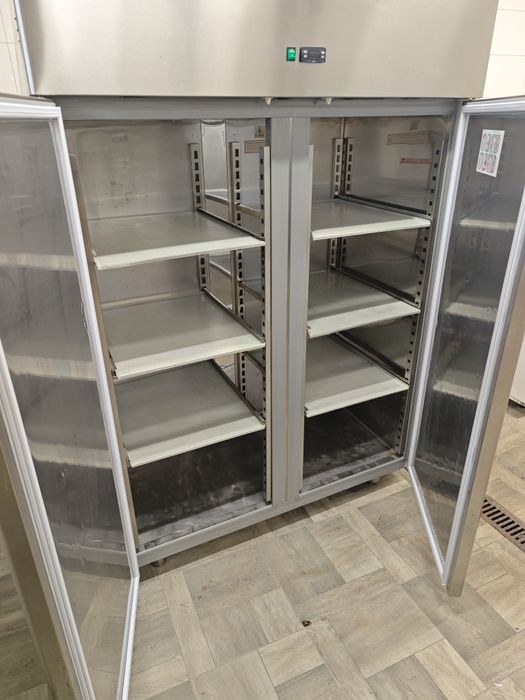 Холодильна шафа 1400л Tecnodom Італія