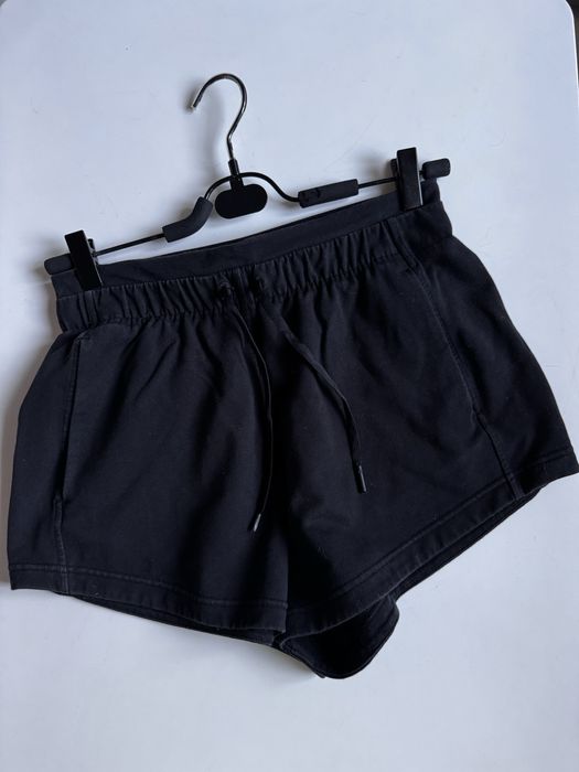 Шорты lululemon 4