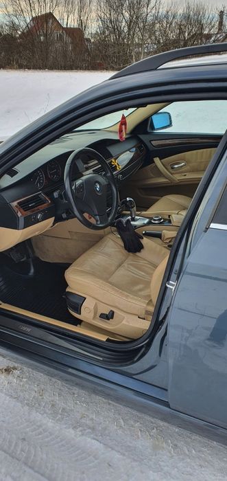 Продам  BMW 520 .