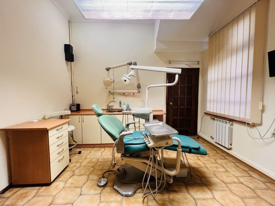 Продам комерційне приміщення 34,1 м² | Центр | Дворцова / Шульгіних