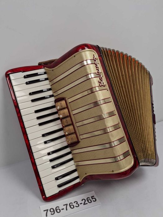 Akordeon Hohner Concerto III ,bdb stan 72 basy,3 chóry, zamiana !!!