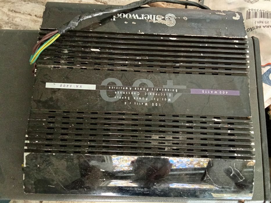 Subwoofer e amplificador