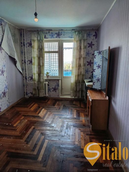 Продаж 4- кімнатної квартири в Осипенківському мікрорайоні!