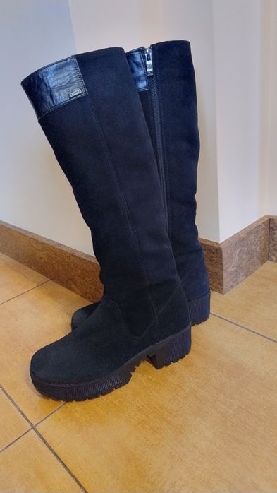 Сапожки замшевые черные ,зима