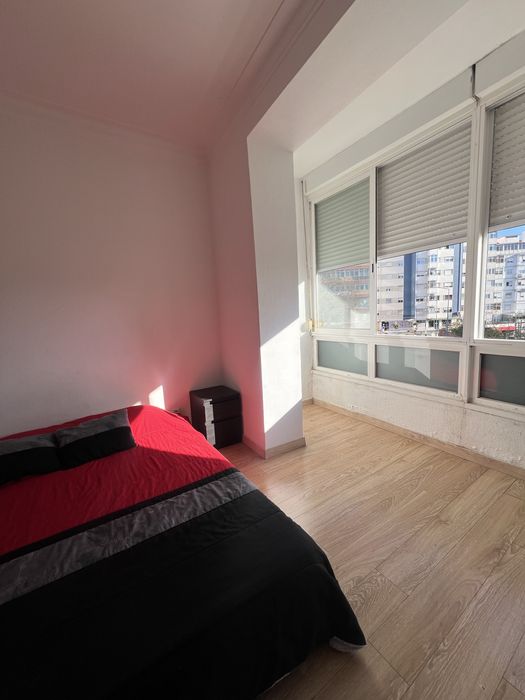 Quarto em odivelas.