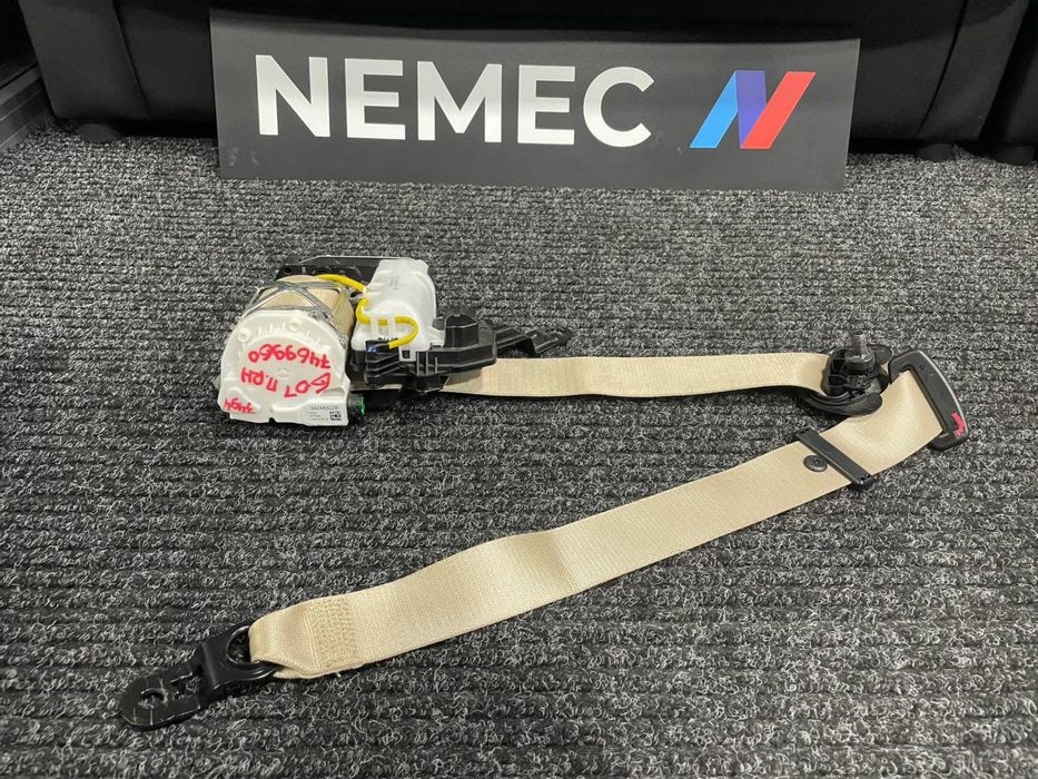 Ремінь передній правий BMW X3 G01 X4 G02 USA бежевий чорний розборка