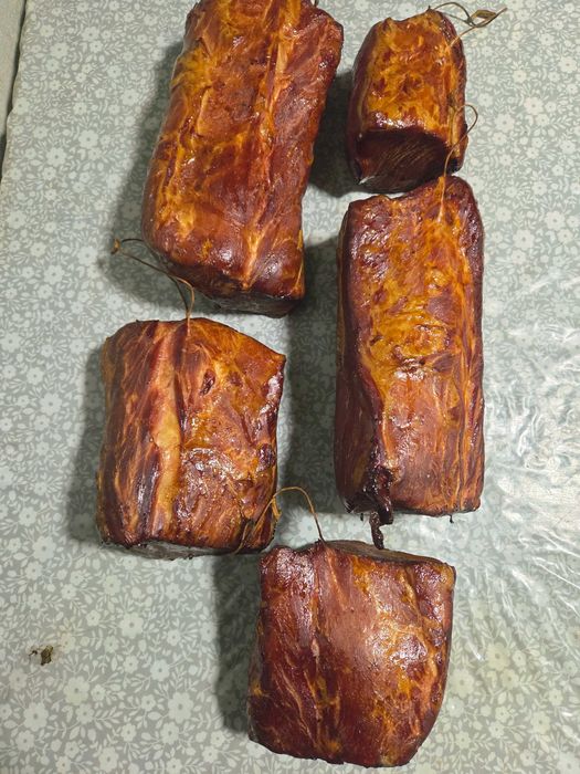 Корейка копчена на фруктових дровах