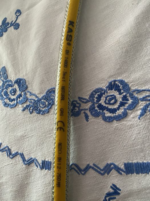 Przewód, wąż do kuchenki gazowej. L -75 cm. Jak nowy.