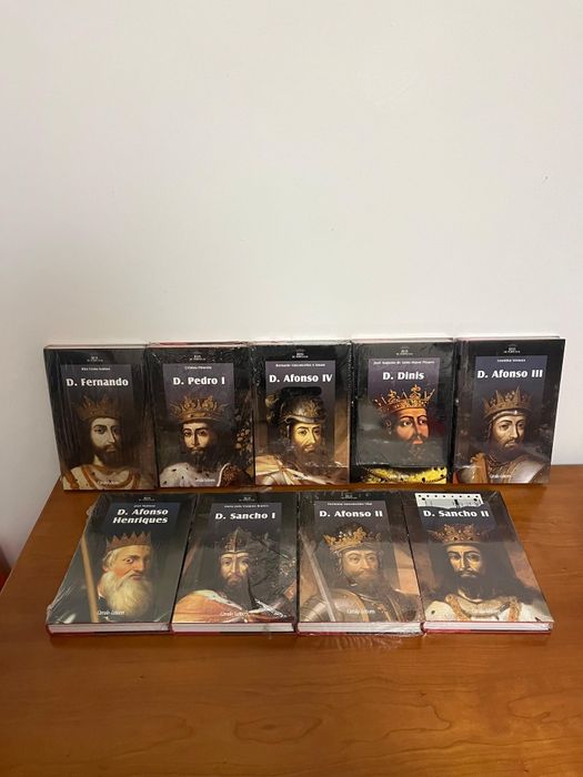 Coleção dos livros "Reis de Portugal" (SELADOS)