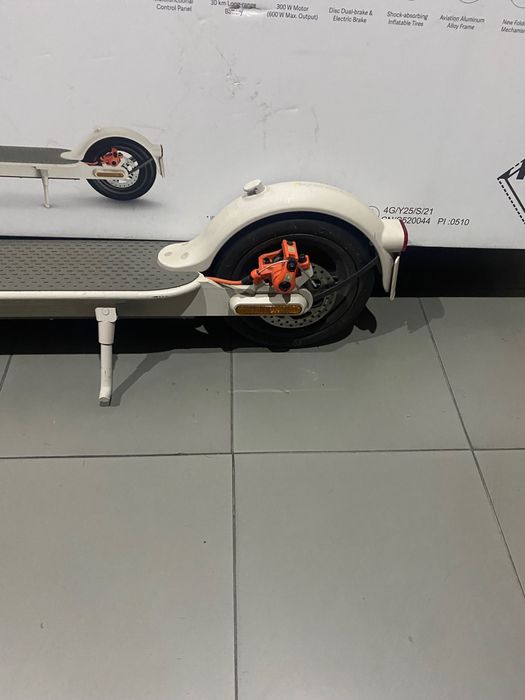 Trotinete elétrica como nova