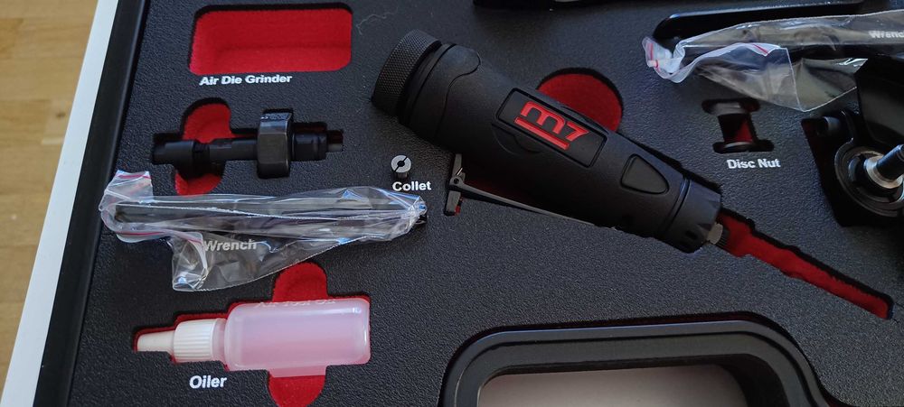 Zestaw narzędzi pneumatycznych 5 w 1 M7 NE-0405-KIT