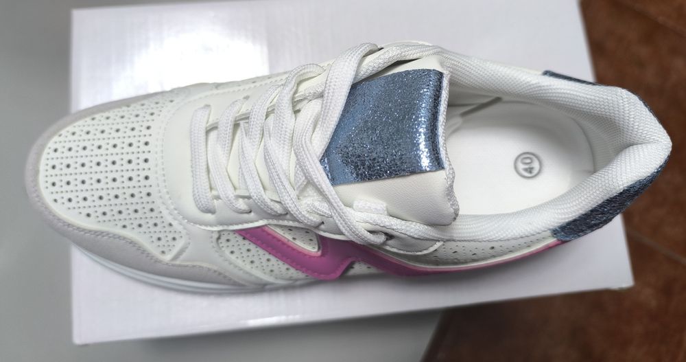 Ténis Novos, tamanho 40