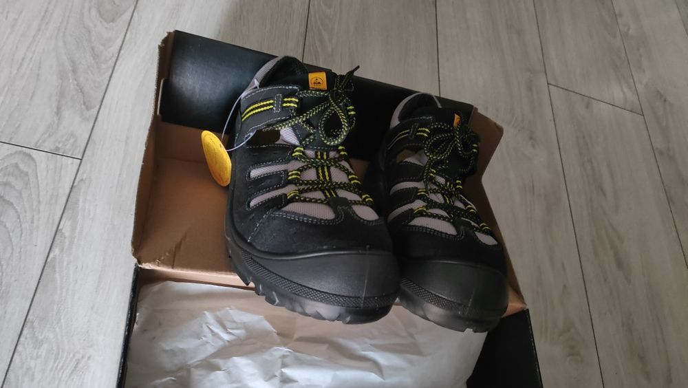 Buty robocze nowe