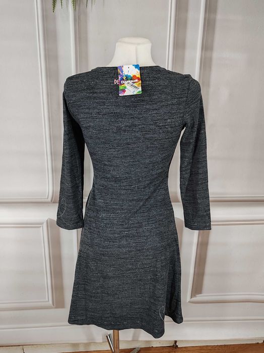 Nowa designerska sukienka Desigual rozmiar XS wiskoza/poliester/elastan