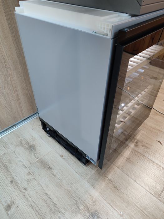 Chłodziarka na wino Miele kwt 6321 podblatowa.