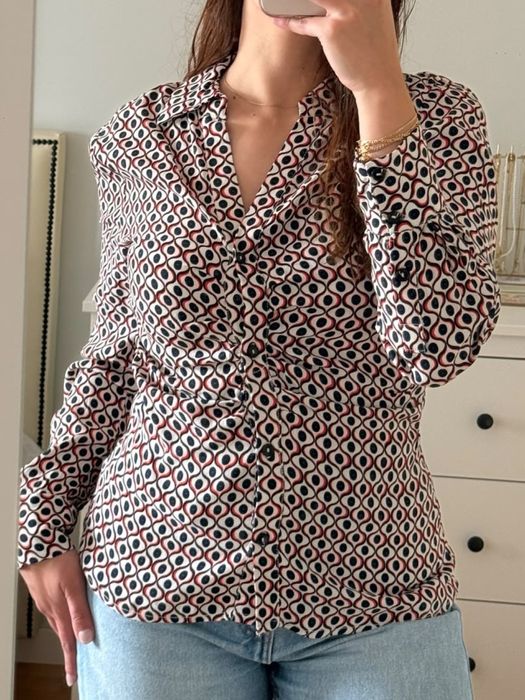 Blusa cintada estampada