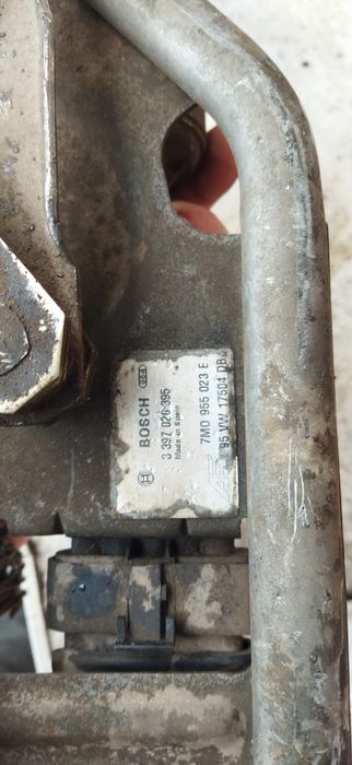 Трапеція і мотор двірників фольцваген шаран