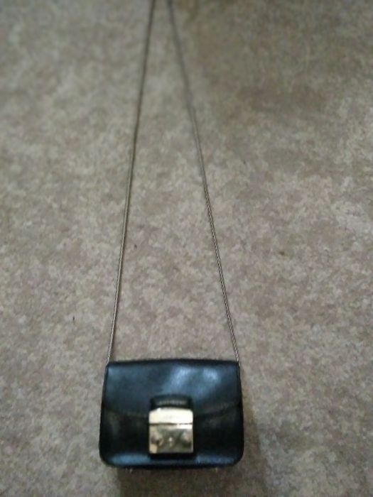 Продам маленьку стільну сумочку.