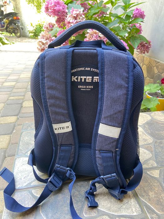 Продам  рюкзак шкільний каркасний фірми Kite