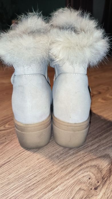 Botki damskie na koturnie rozm 38