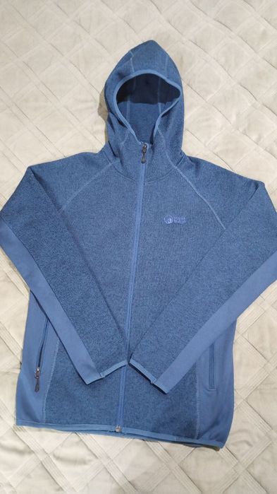 Фліска з капюшоном