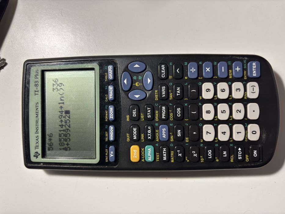 Calculadora Texas Instruments TI-83 Plus