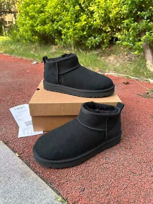 UGG Classic Mini Boots Black r.36