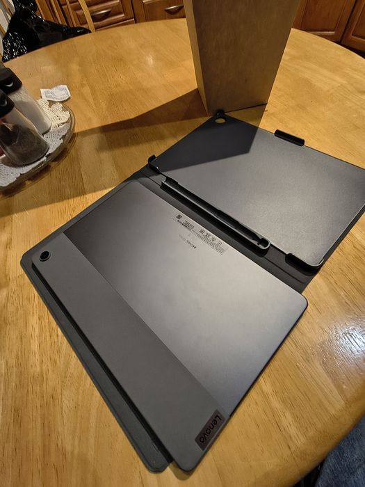 Etui do tabletu Lenovo Tab M10 Plus 3rd Gen