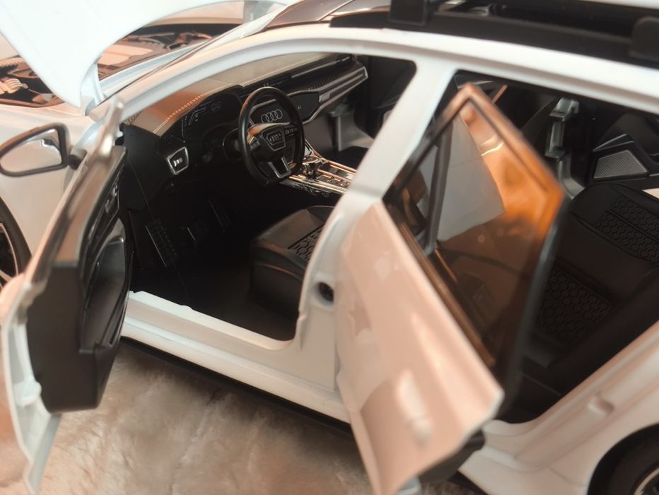 Model Audi rs6 1:18