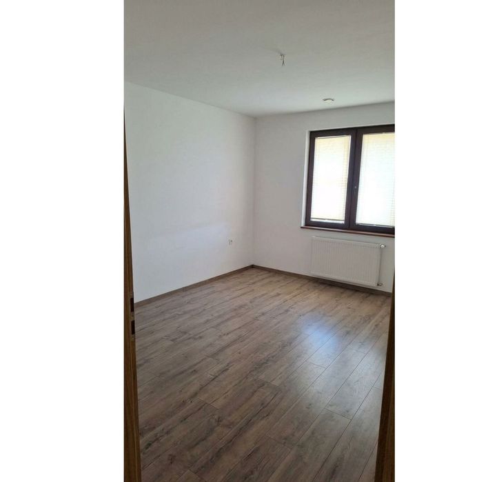 Dom wolnostojący, duża działka 1700m2, atrakcyjna lokalizacja!