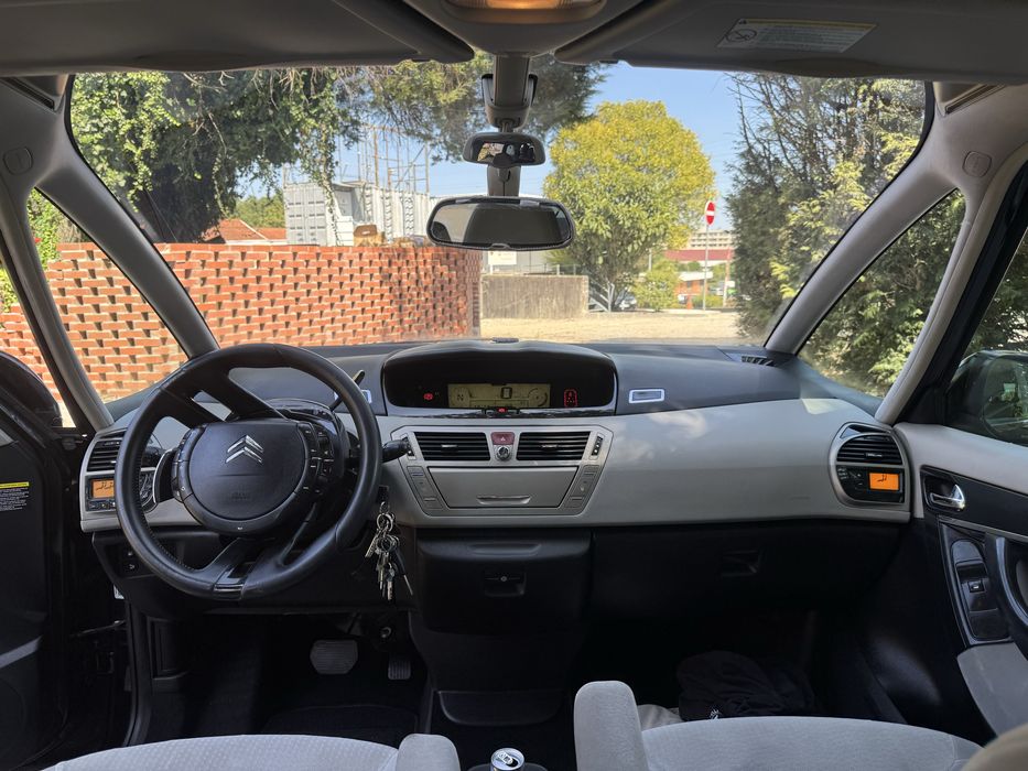 Citroen C4 Picasso ( Com possibilidade de financiamento)