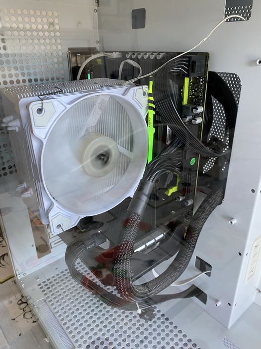 PC Gaming 1080p + 32GB RAM + SSD NVMe 1TB – Rápido e Pronto a Usar