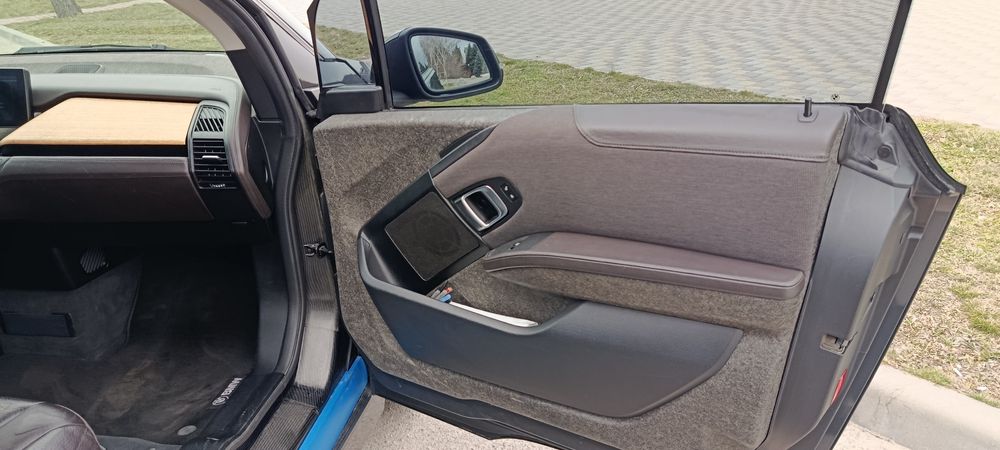 Електро авто bmw i3