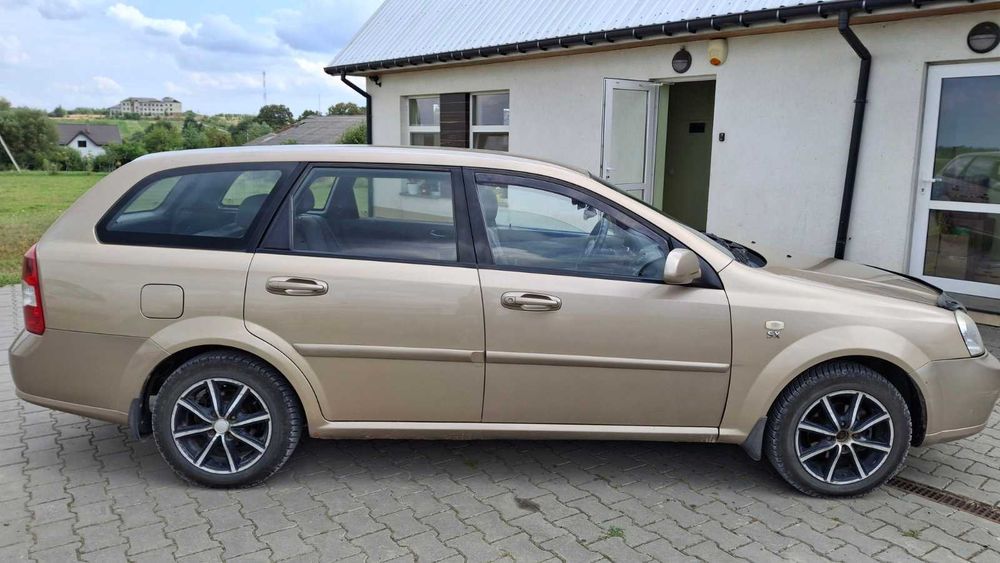Chevrolet Lacetti 2005  • 1.8 MT (122 л, с.)  •  SX