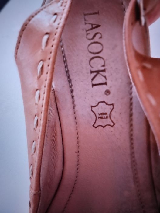 Buty damskie. Lasocki. 38