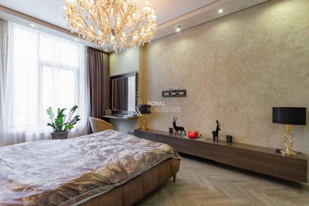 Продаж 3-кімнатна квартира Київ ЖК «Новопечерські Липки» 100 м² 5 поверх Авторський дизайн SPA Басейн Охорона Генератор Підземний Києва