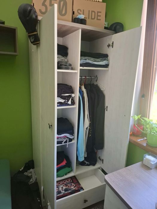 Meble dla nastolatka w dobrym stanie