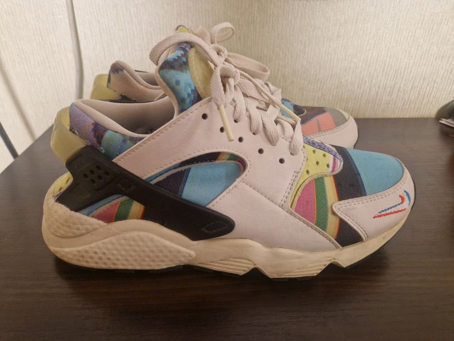Оригінальні жіночі кросівки nike huarache
