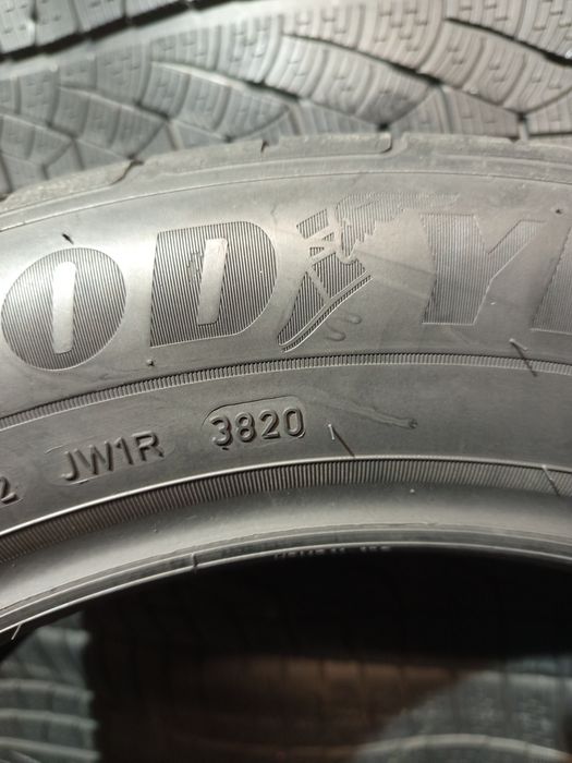 215/55R18 GoodYear EfficientGrip Performance
