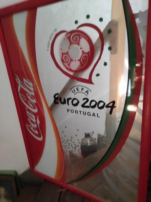 Moldura da coca cola alusiva ao euro 2004