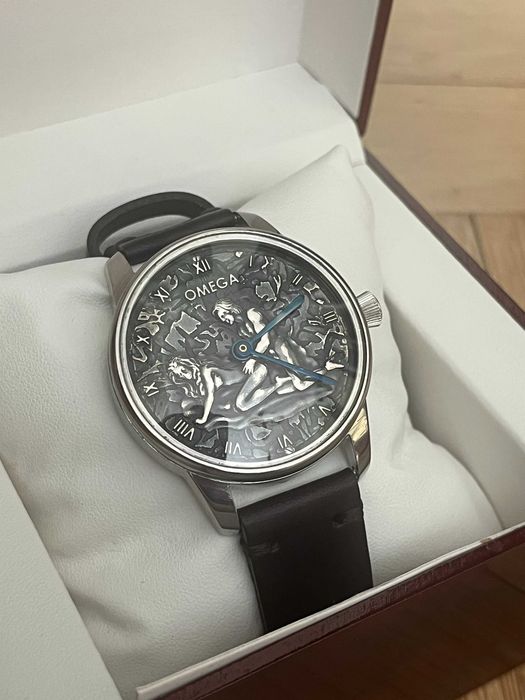 Ексклюзивний годинник Omega із срібним циферблатом