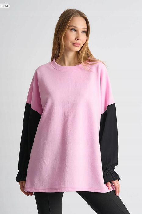 Luźna bluza damska z czarnymi rękawami i falbanką l 5ia