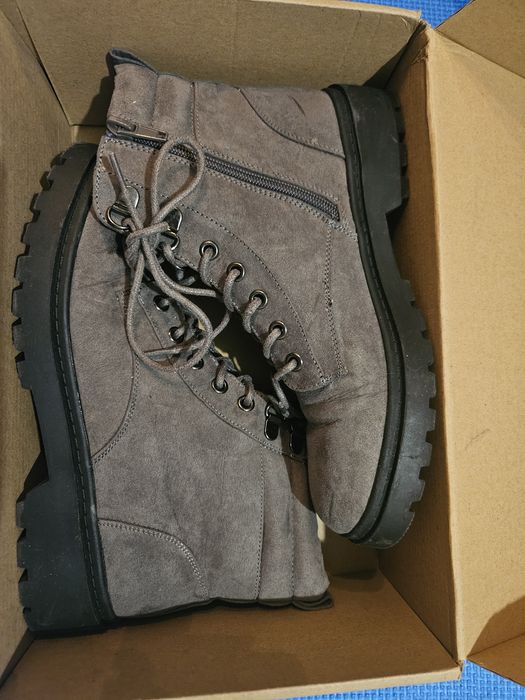 Buty rozmiar 39 szare