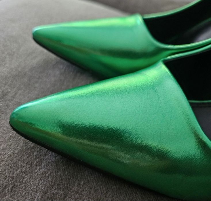 Reserved szpilki roz 38