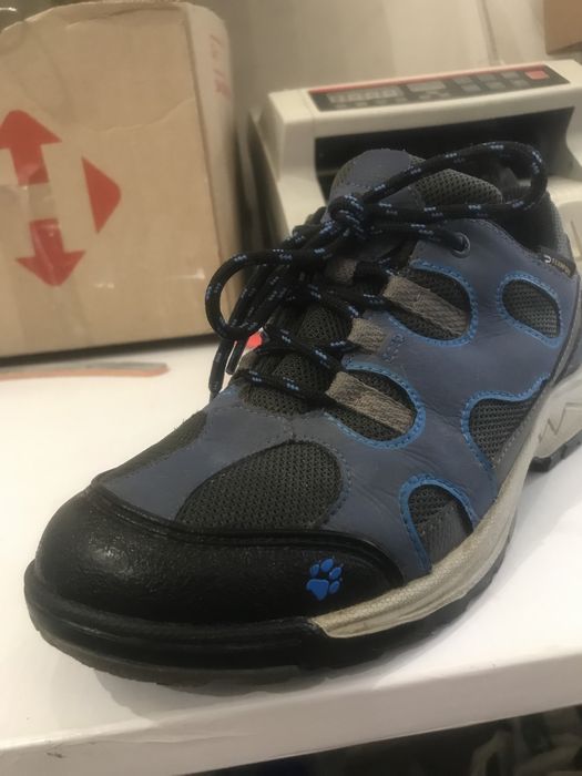 Jack Wolfskin ………….